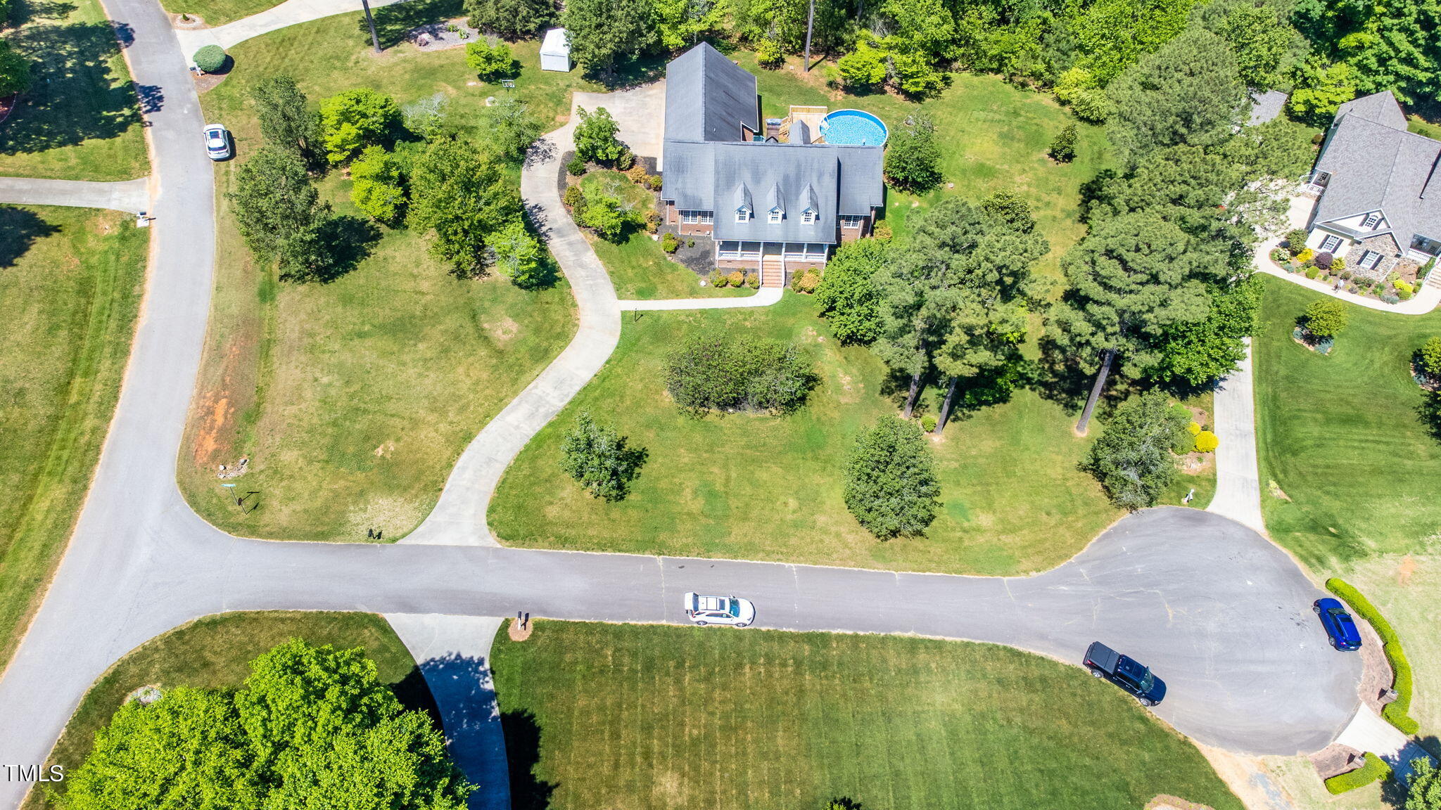 4139 Mistletoe Lane