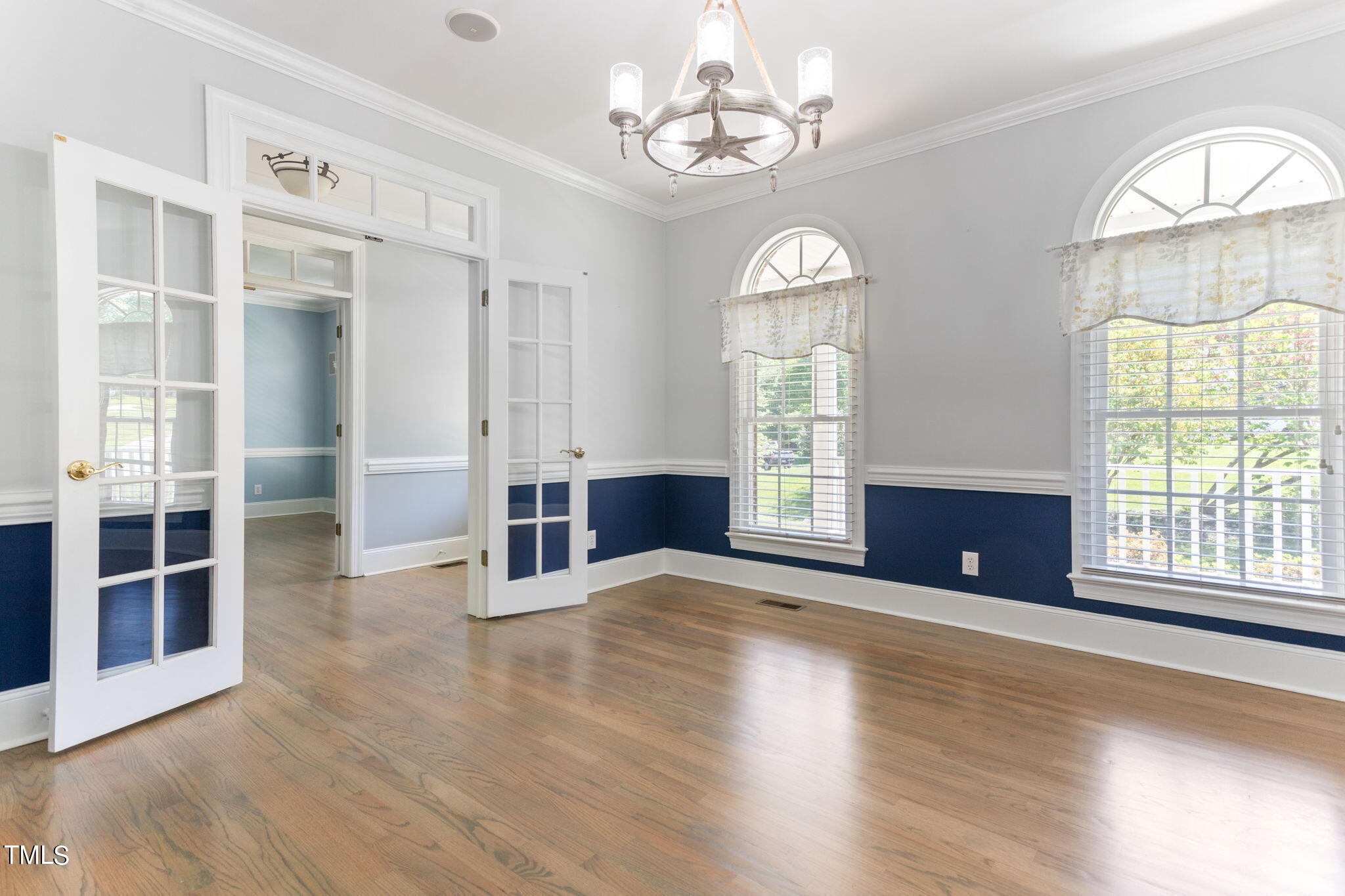 4139 Mistletoe Lane