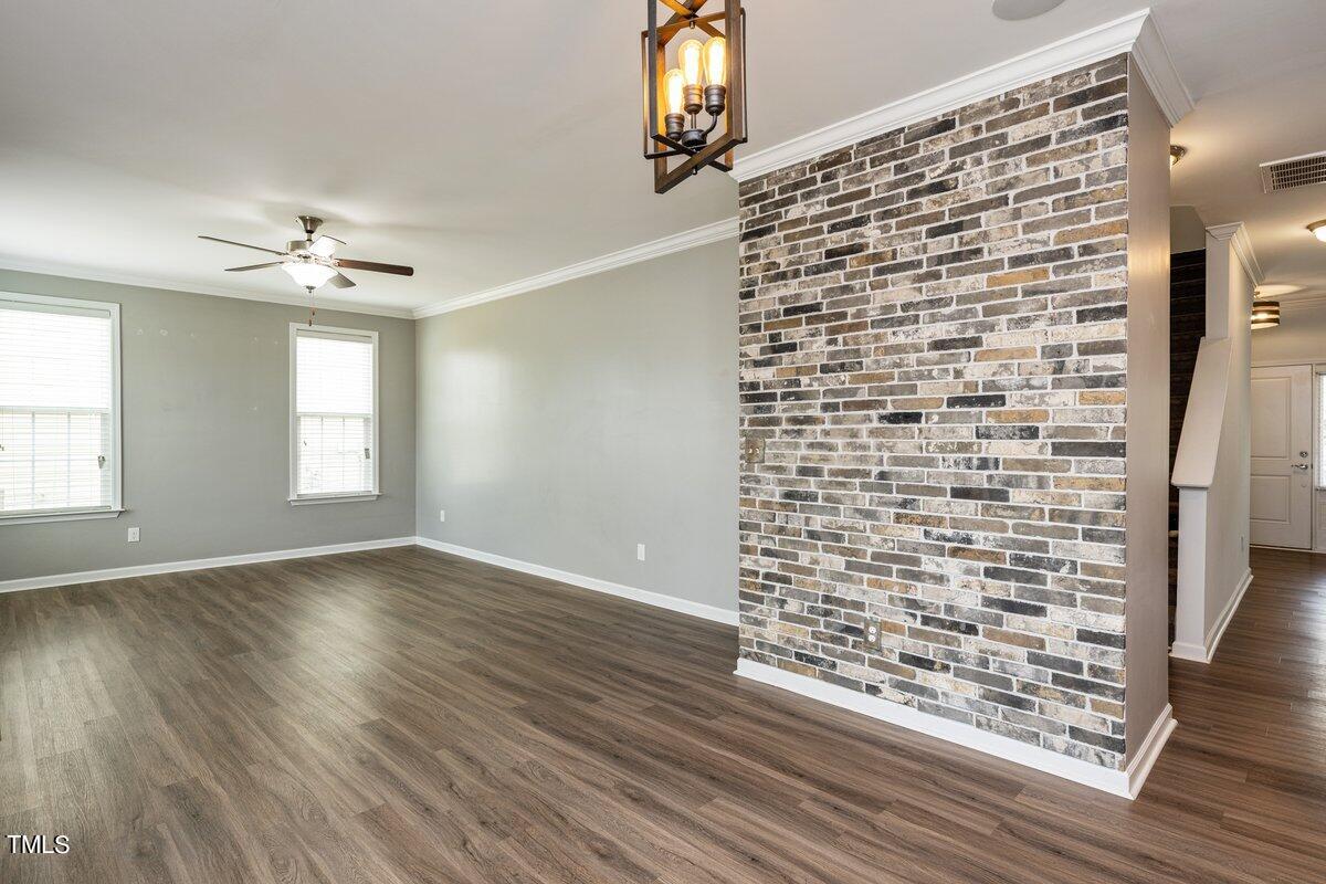 125 Hawksbill Drive