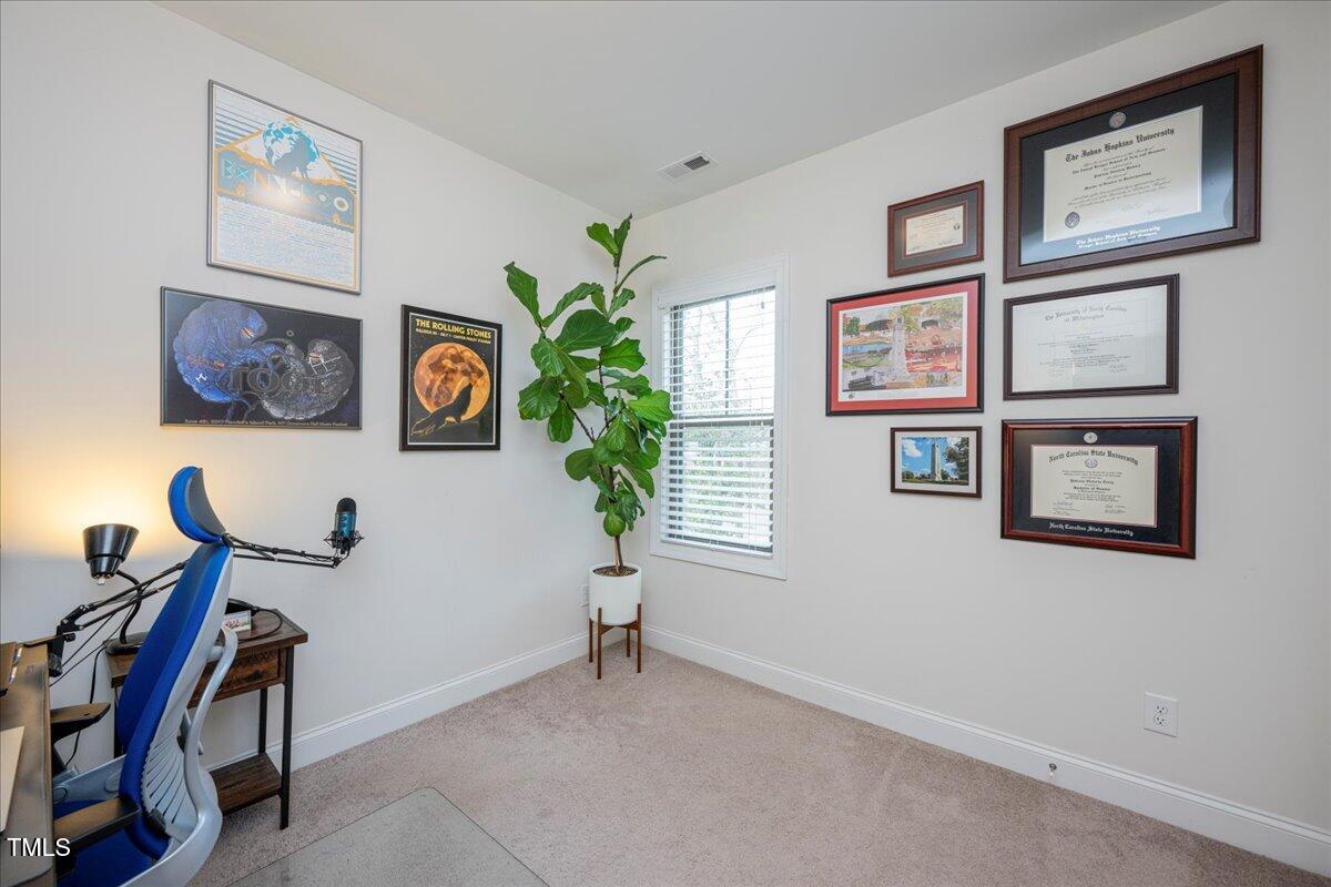 1403 Pineview Drive