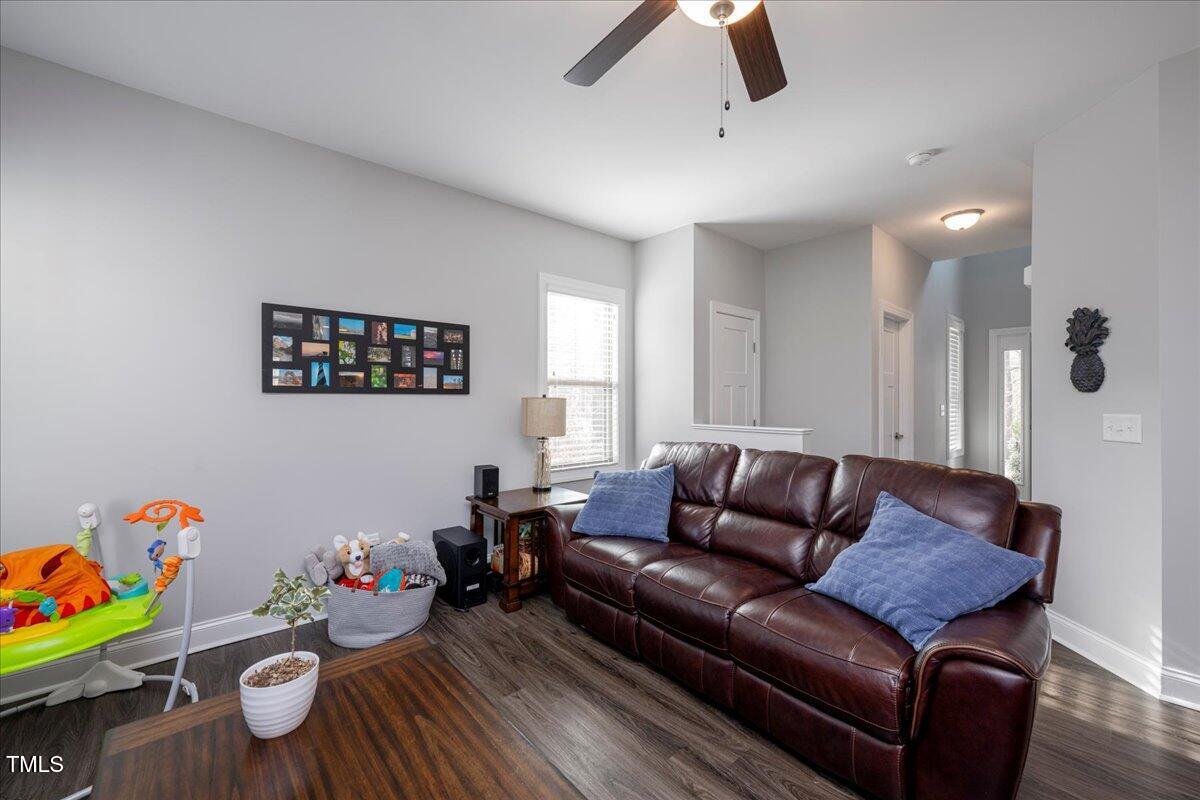 1403 Pineview Drive