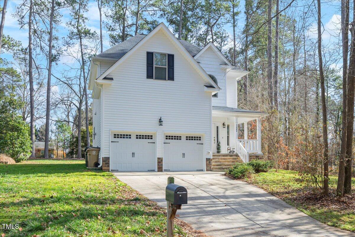 1403 Pineview Drive