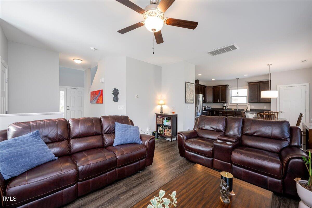 1403 Pineview Drive