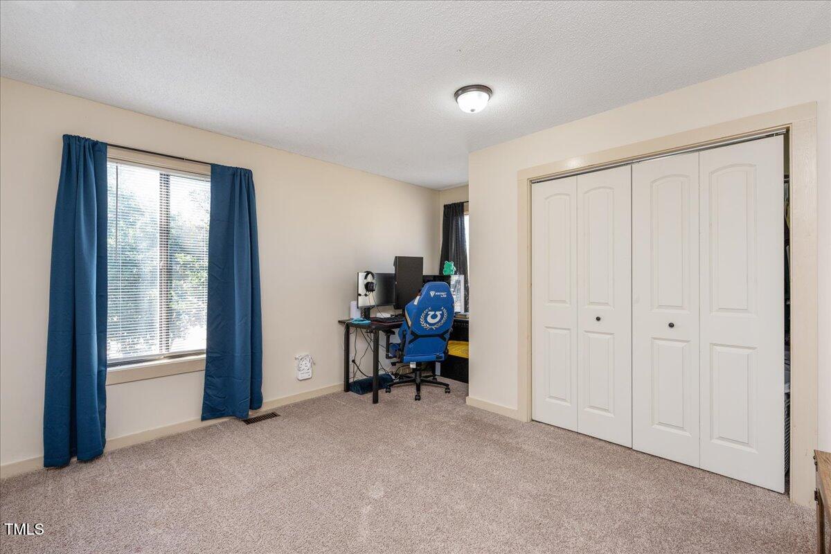 1615 Old Barn Road