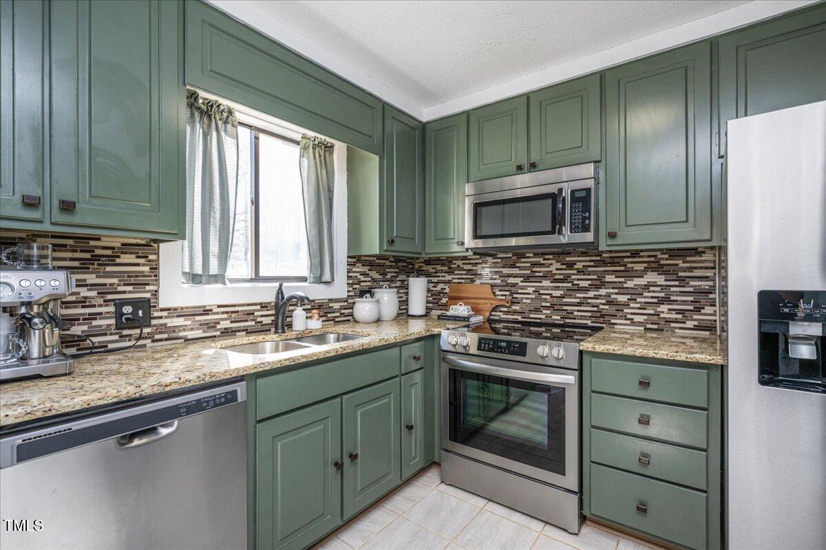 1615 Old Barn Road
