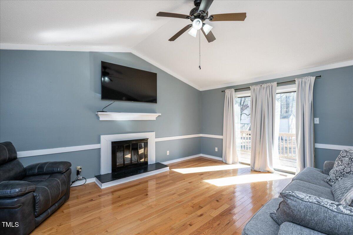 1615 Old Barn Road