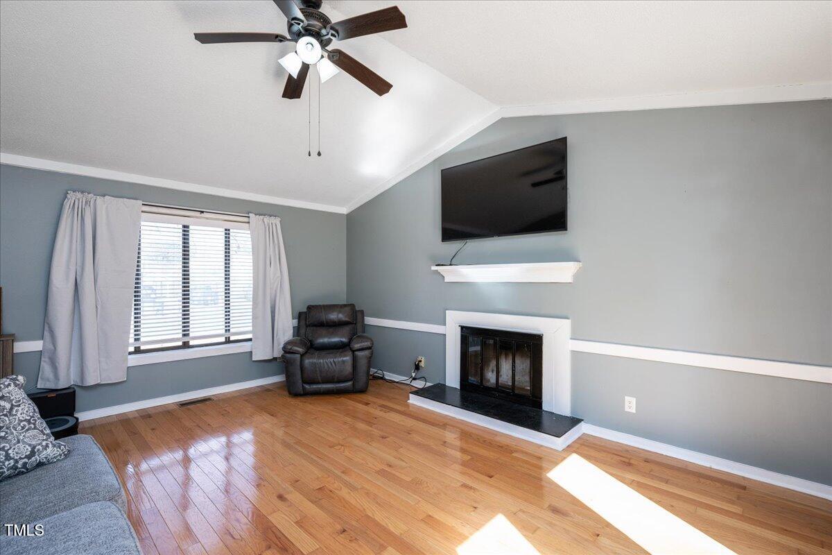 1615 Old Barn Road