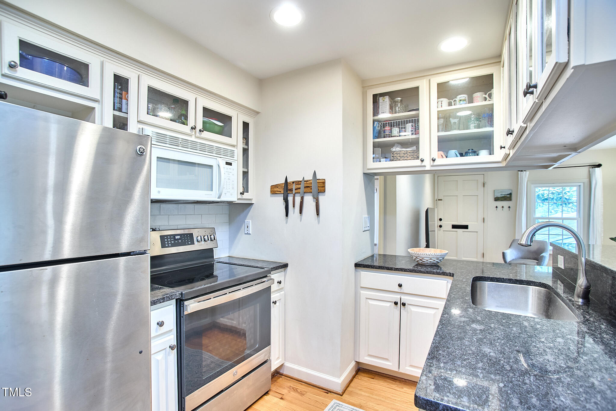 1921 Clark Avenue # 105
