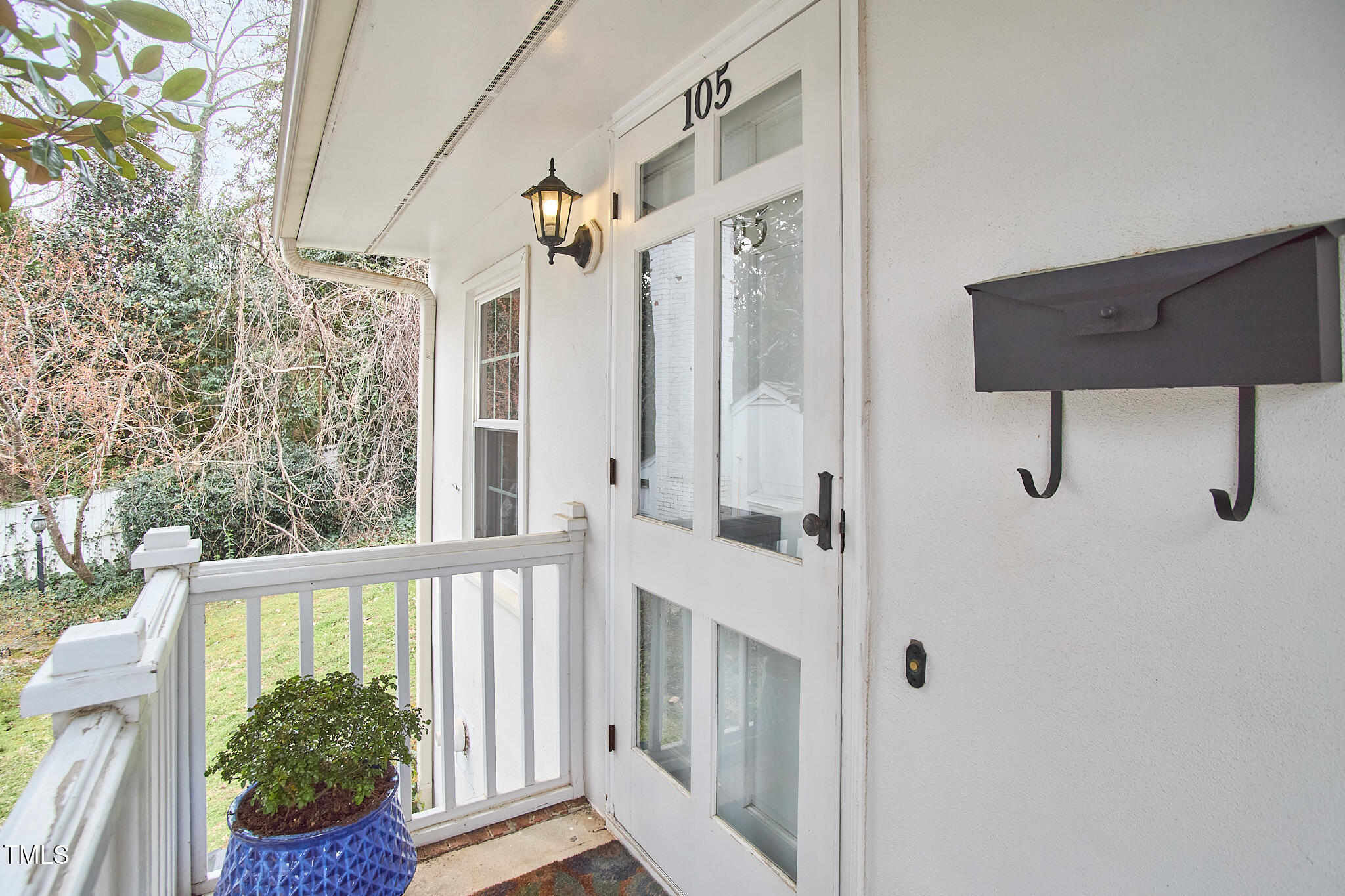 1921 Clark Avenue # 105