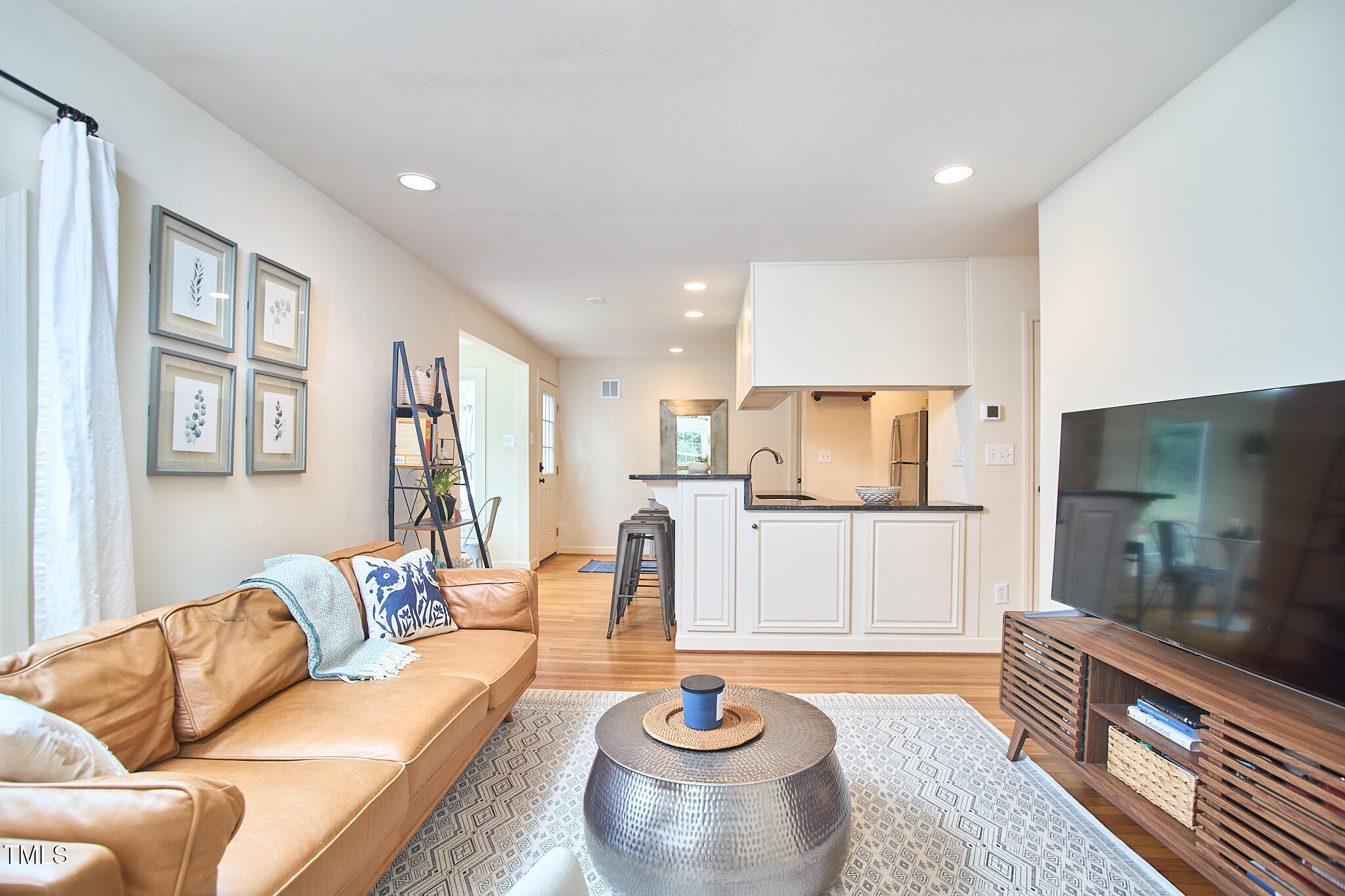 1921 Clark Avenue # 105