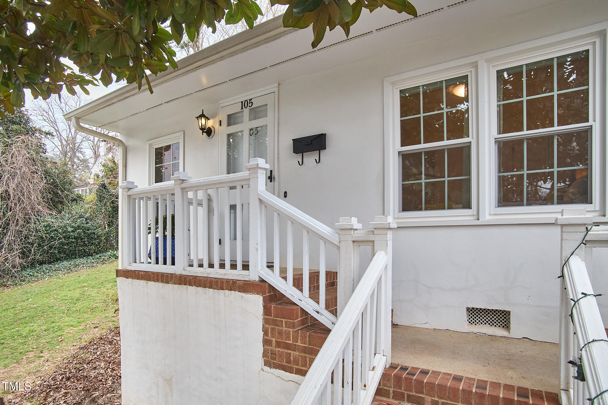 1921 Clark Avenue # 105