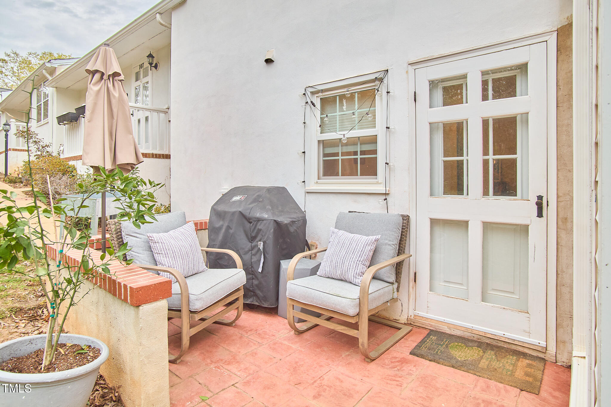 1921 Clark Avenue # 105