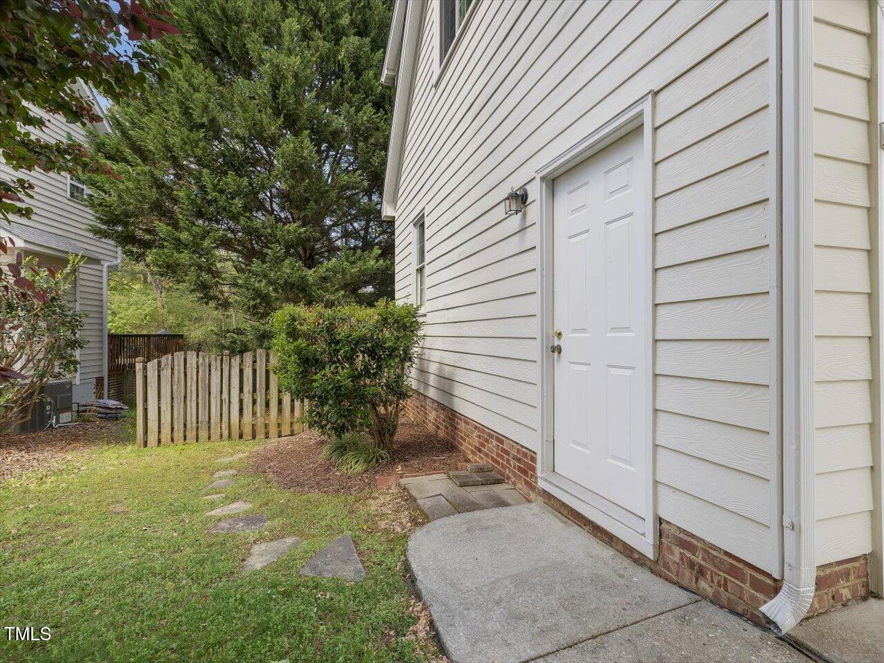 1008 Brittley Way