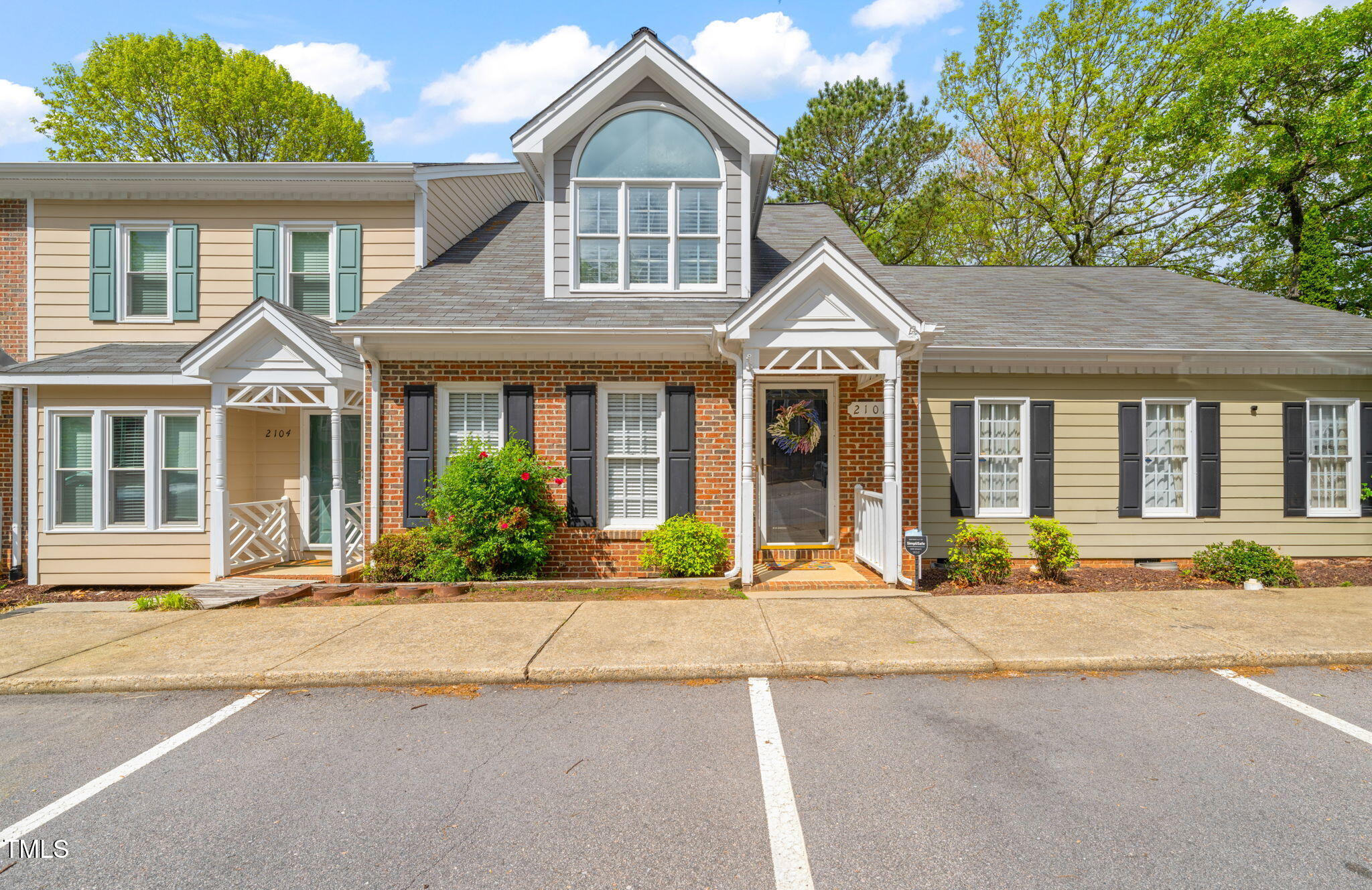 2102 Trailridge Court
