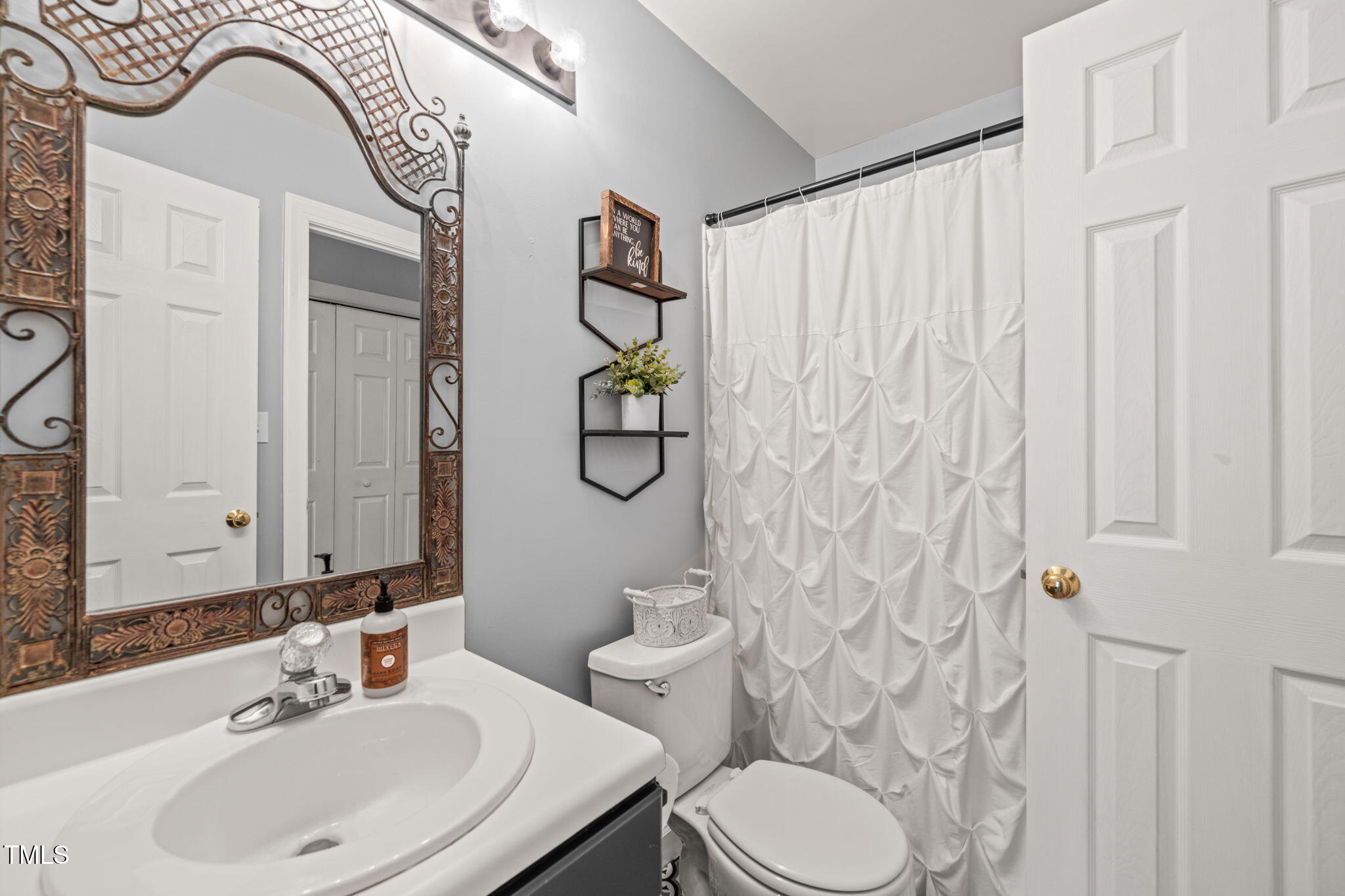 2102 Trailridge Court