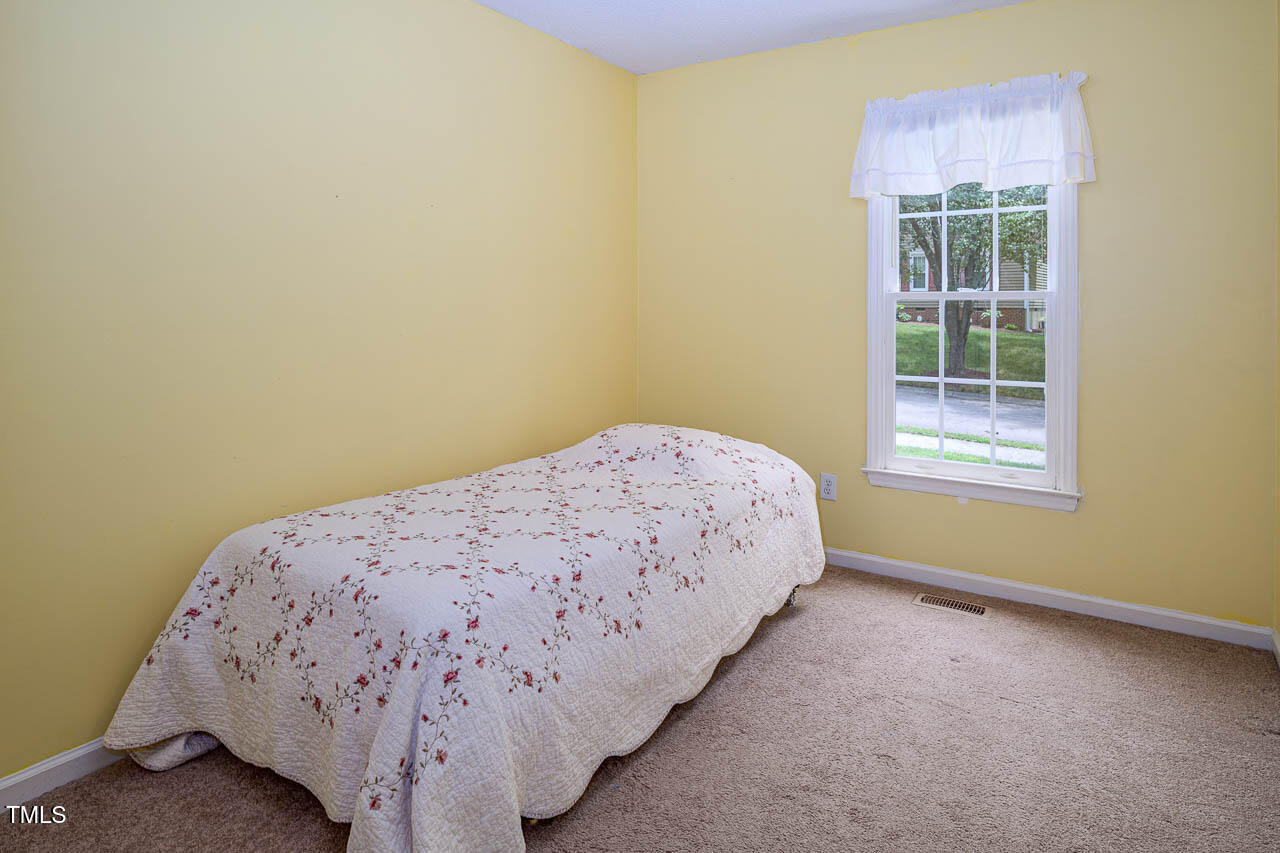 2425 Fields Of Broadlands Drive