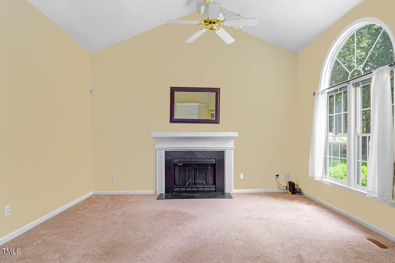 2425 Fields Of Broadlands Drive