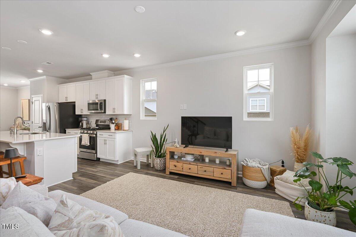 6309 Truxton Lane