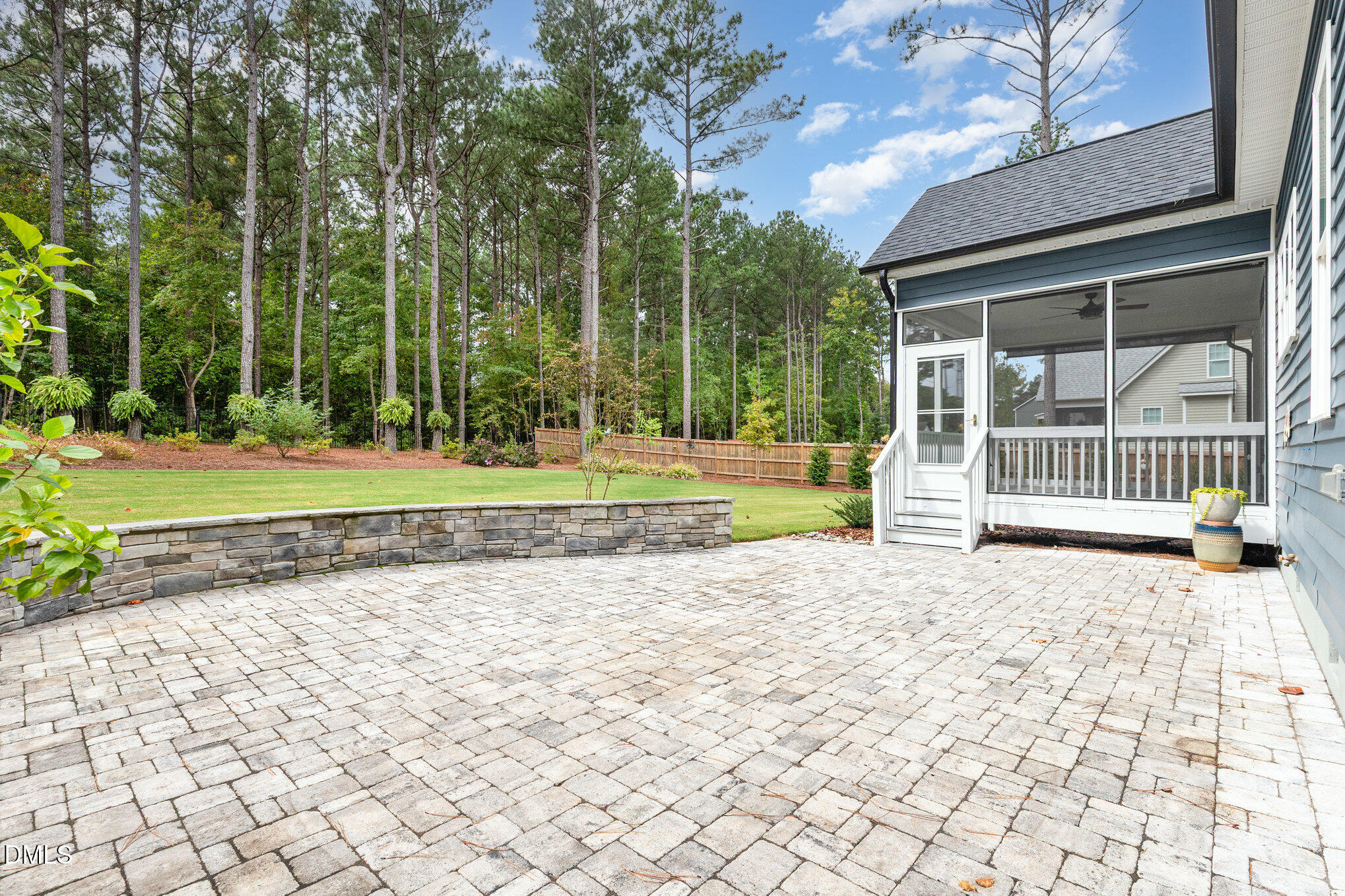25 Daisy Drive