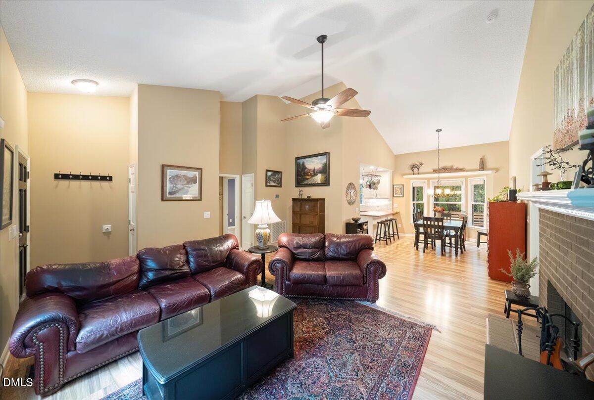 5216 Relay Way Way