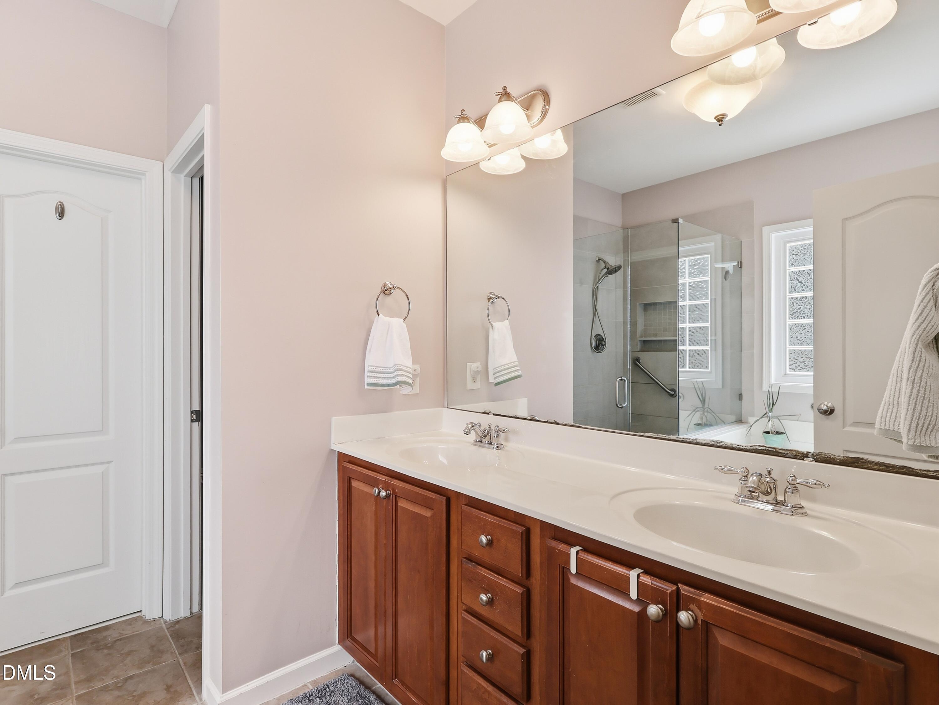 9108 Linslade Way