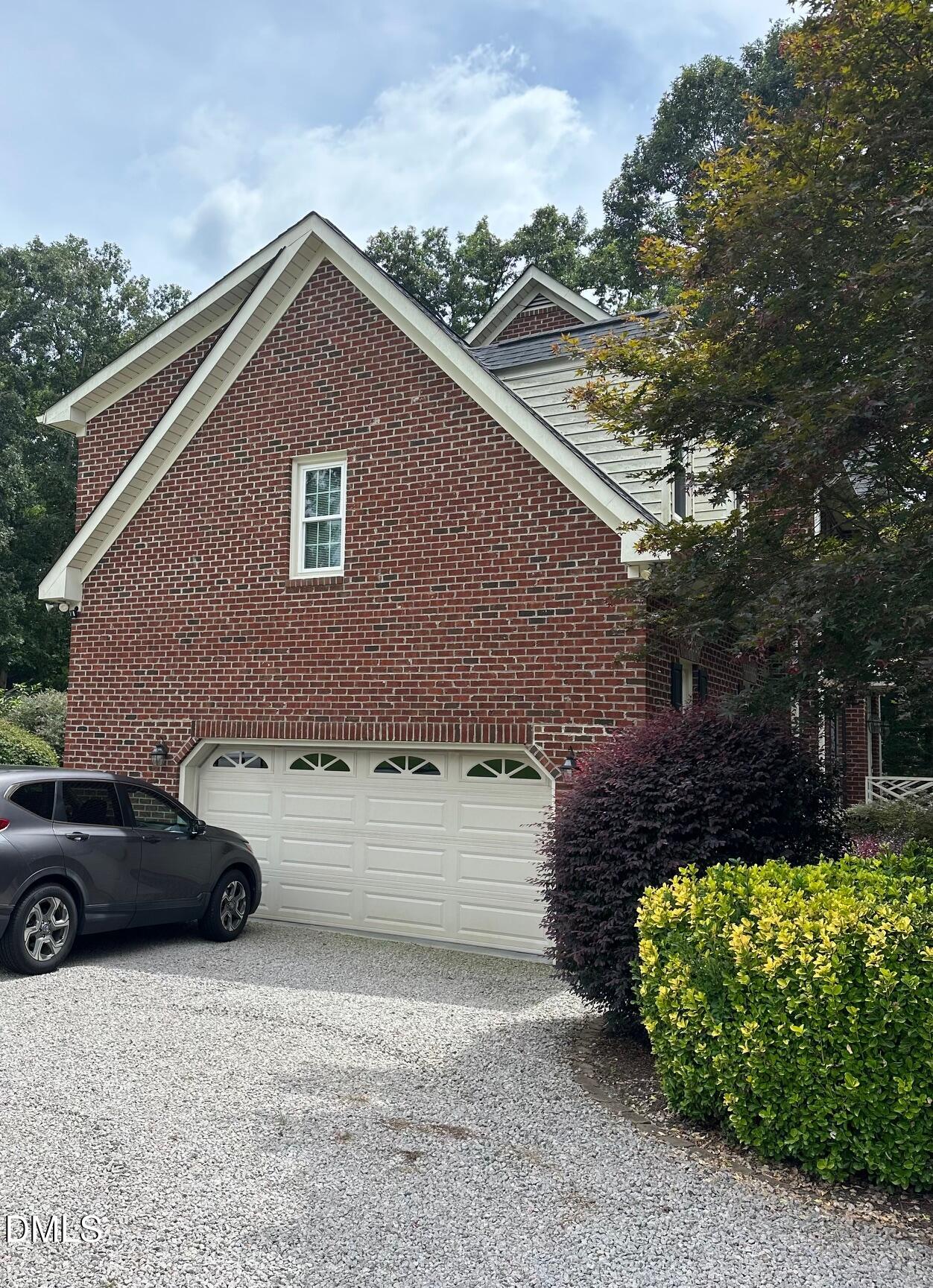 5626 Marian Lane