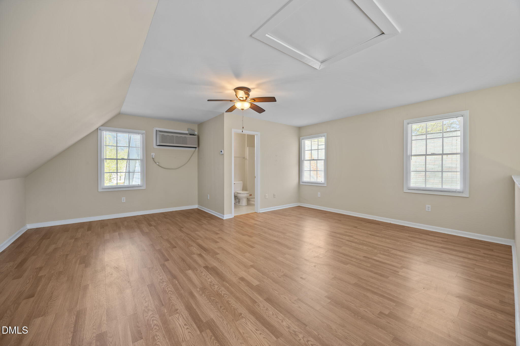 1725 Cobblestone Drive
