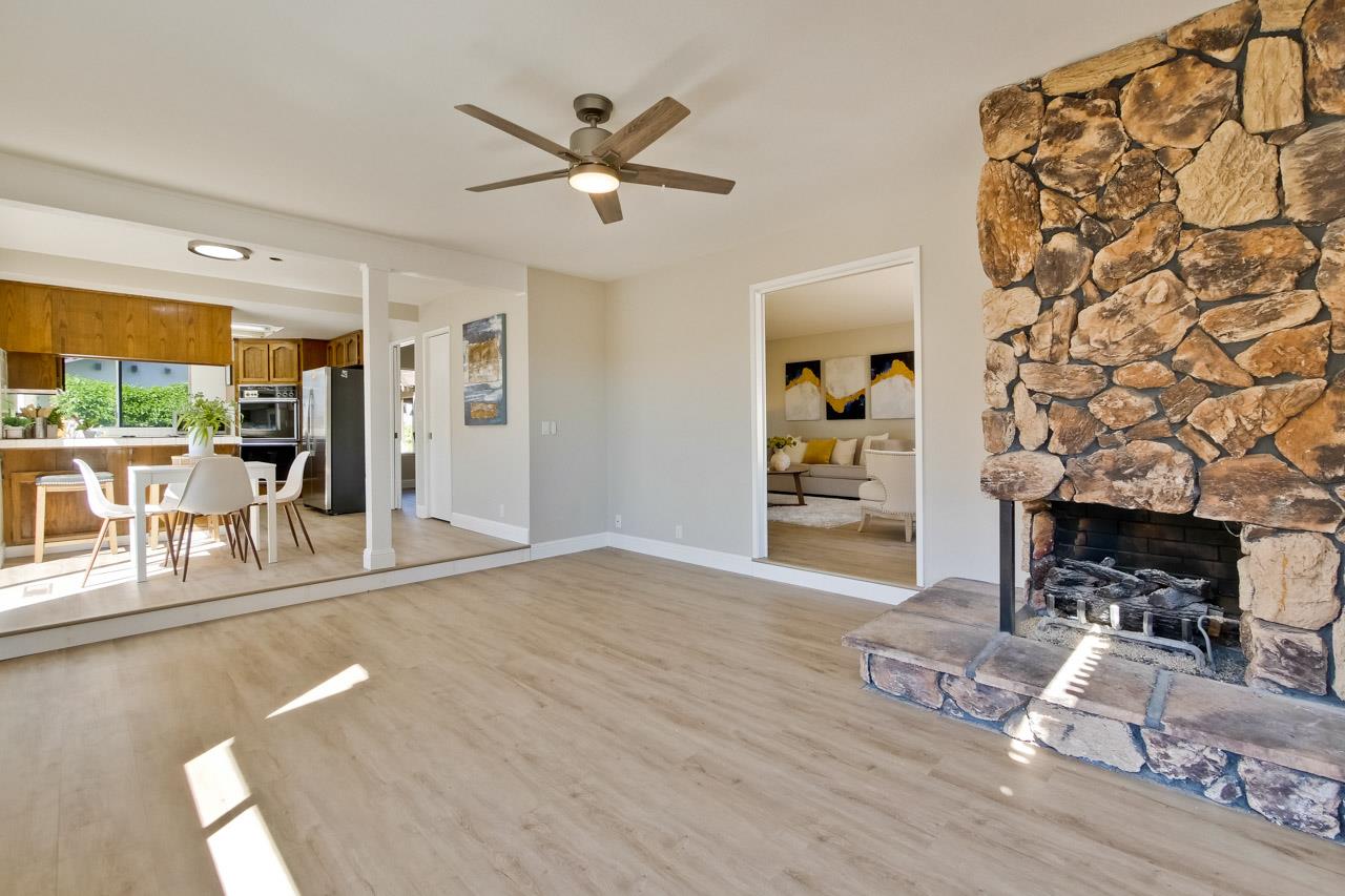 2810 Fountain Oaks DR