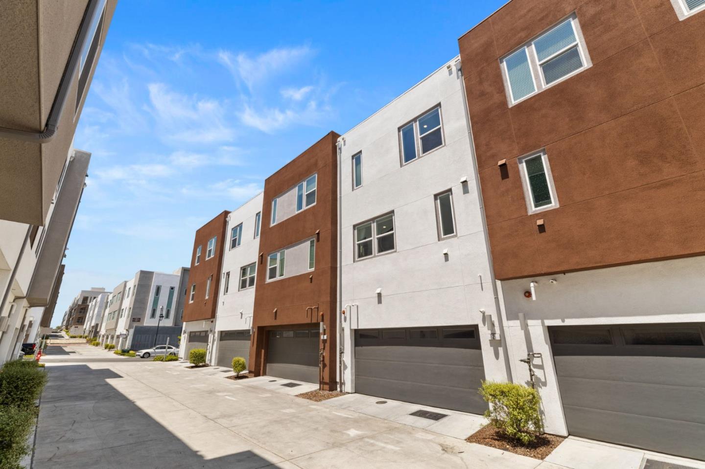 2976 Vineyard PL 2