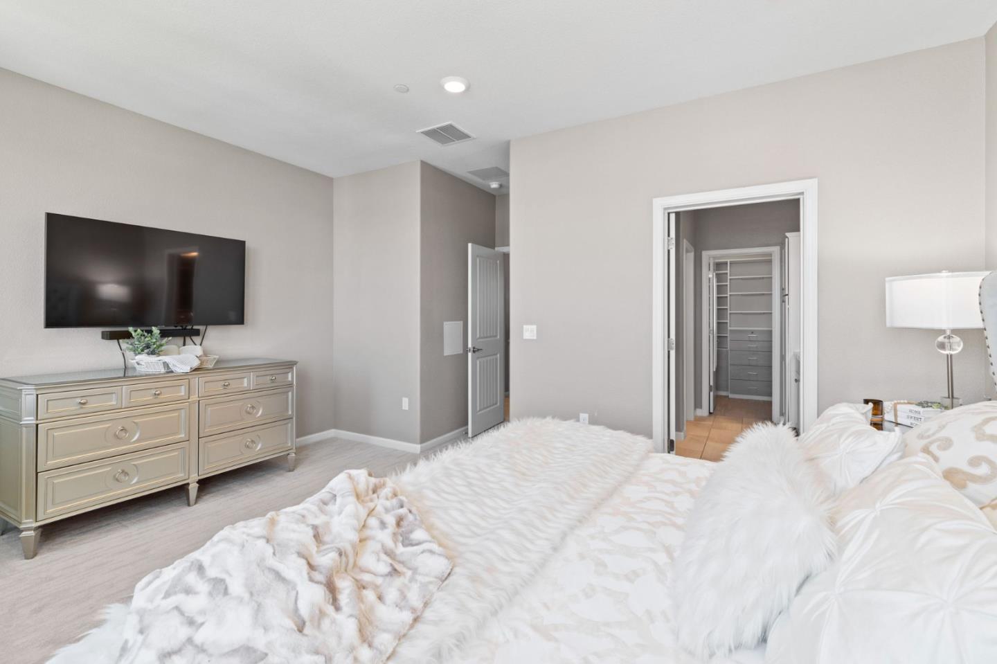 2976 Vineyard PL 2