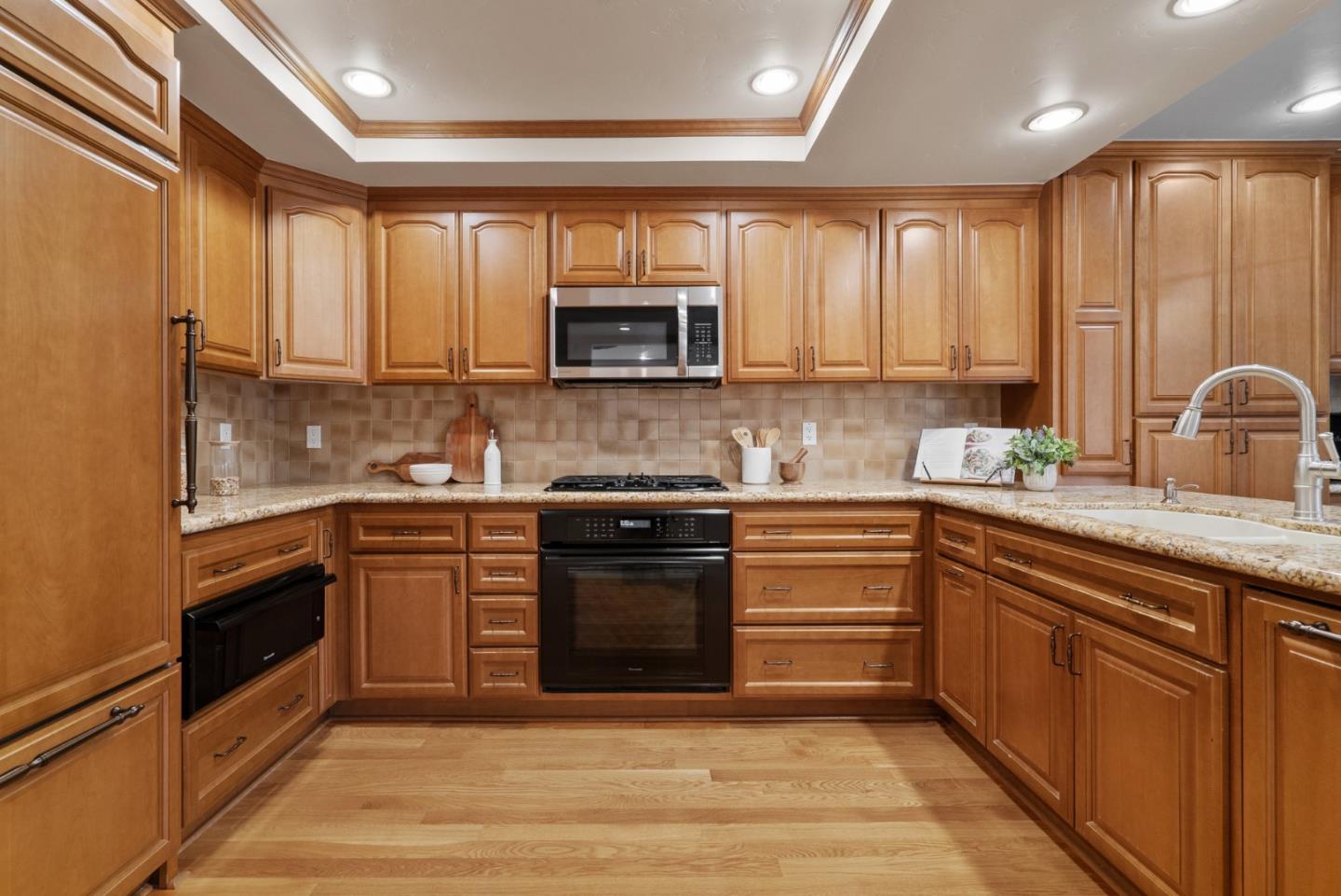 1581 Whiterock CIR
