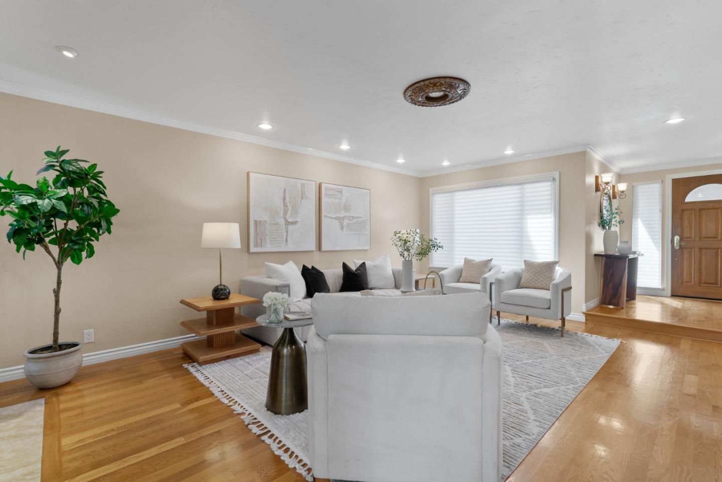 1581 Whiterock CIR