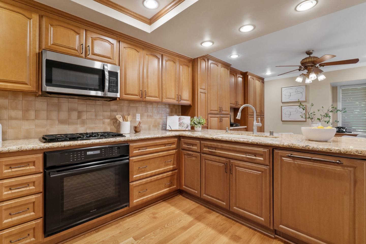 1581 Whiterock CIR