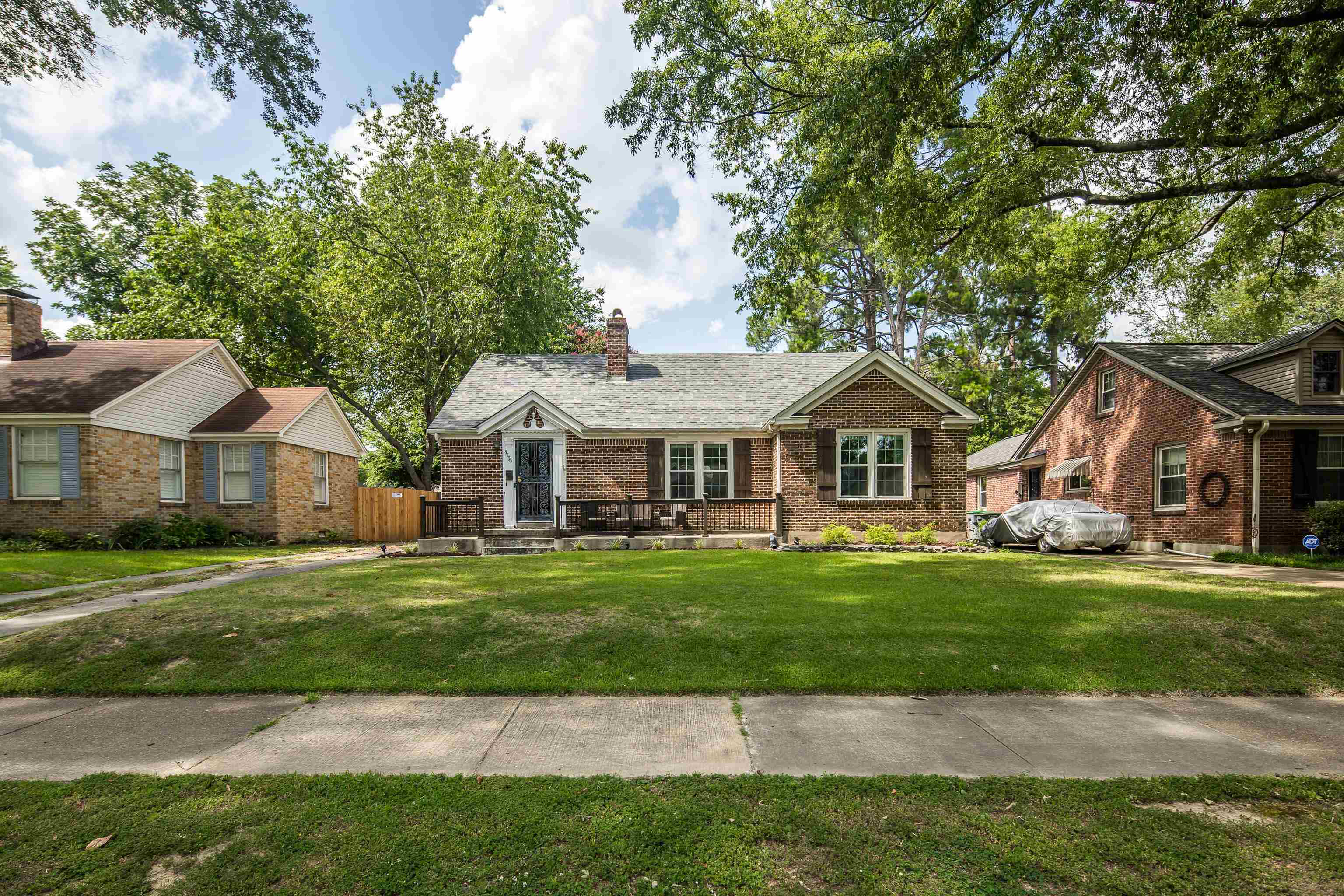 3556 PHILWOOD AVE