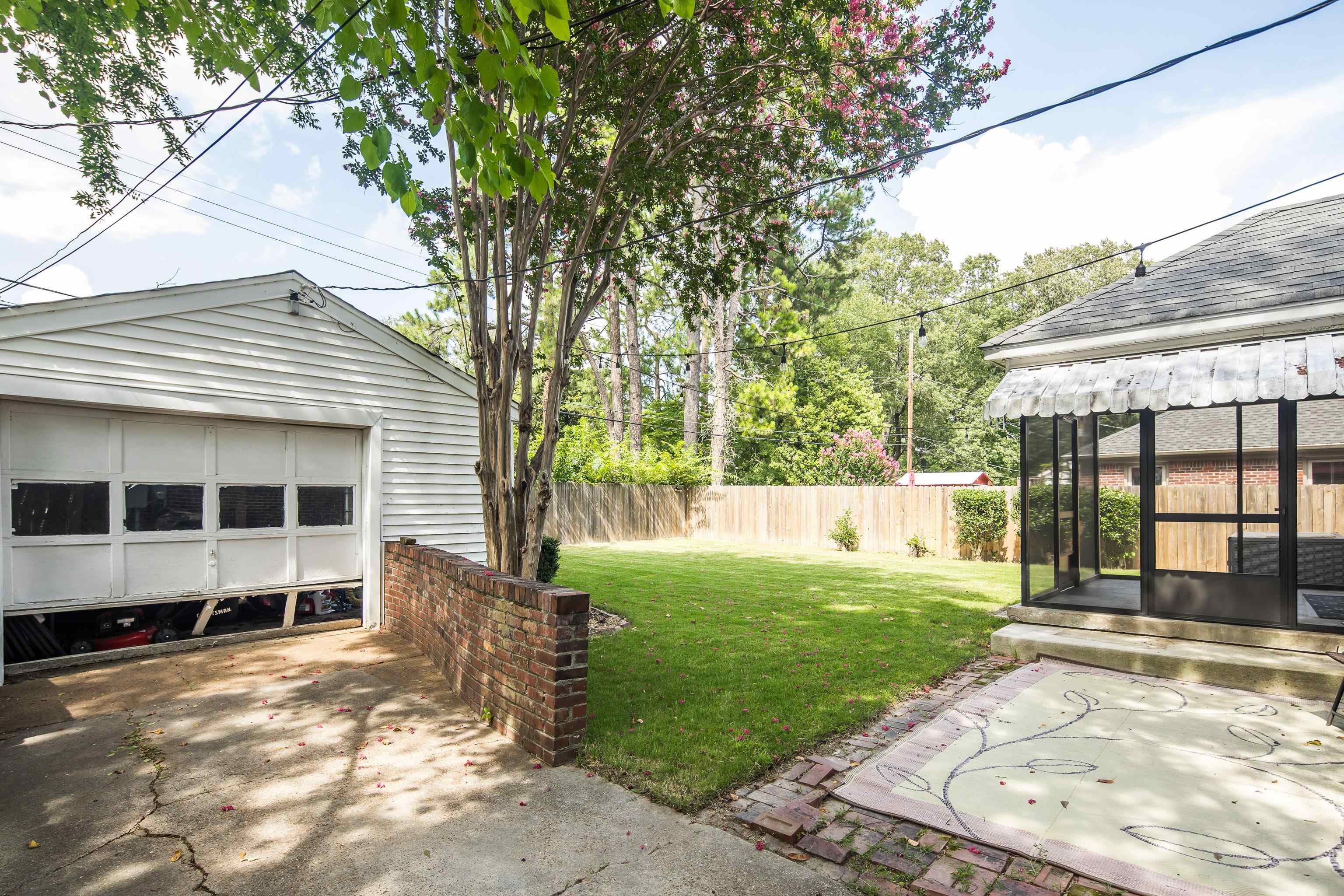 3556 PHILWOOD AVE