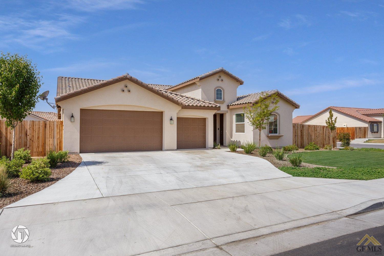 7121 Cattail Creek Way