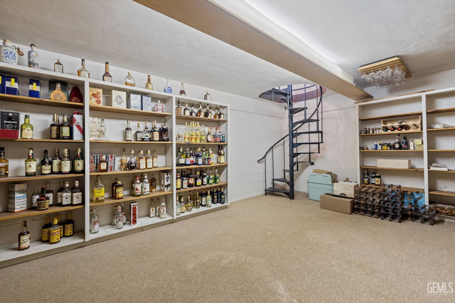 415 E Belle Terrace