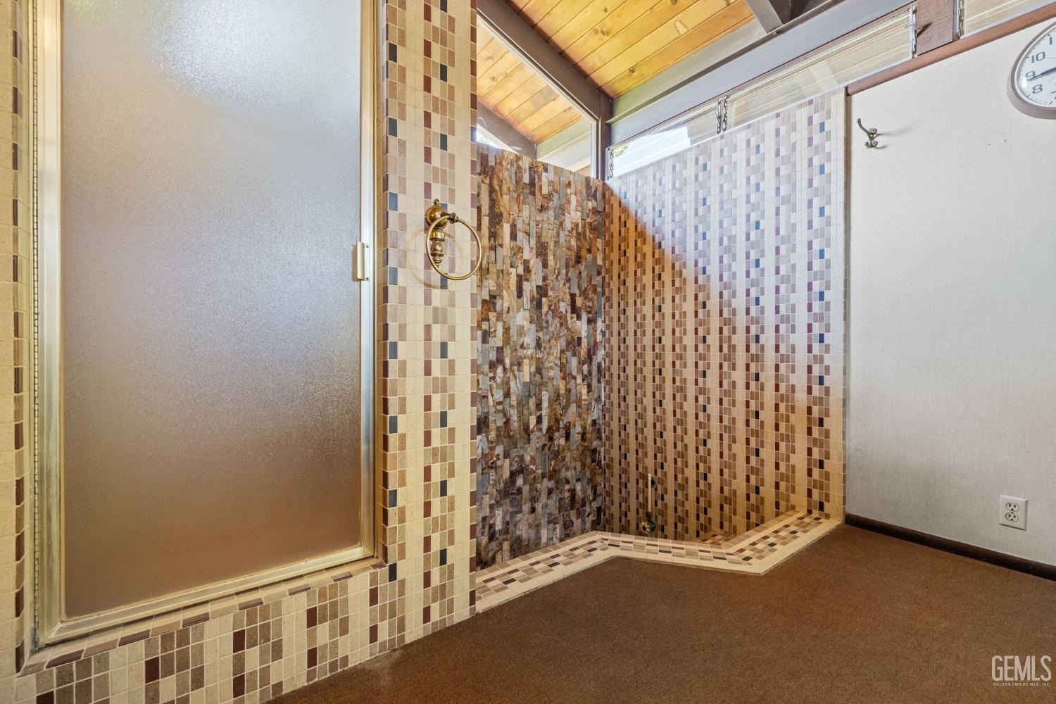 415 E Belle Terrace