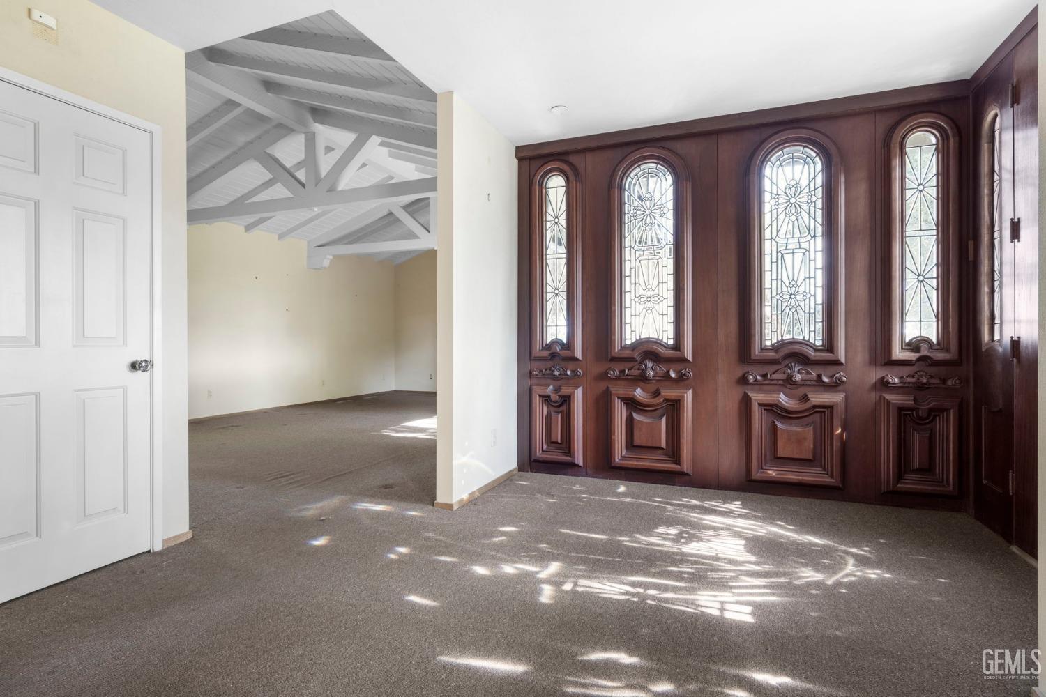 415 E Belle Terrace