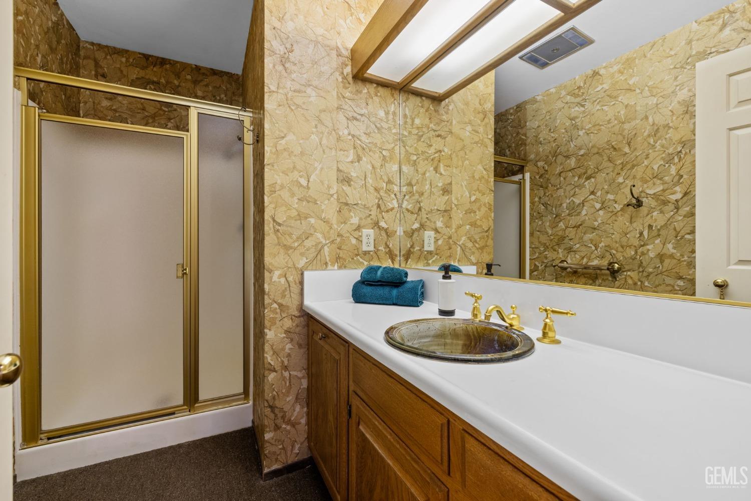 415 E Belle Terrace