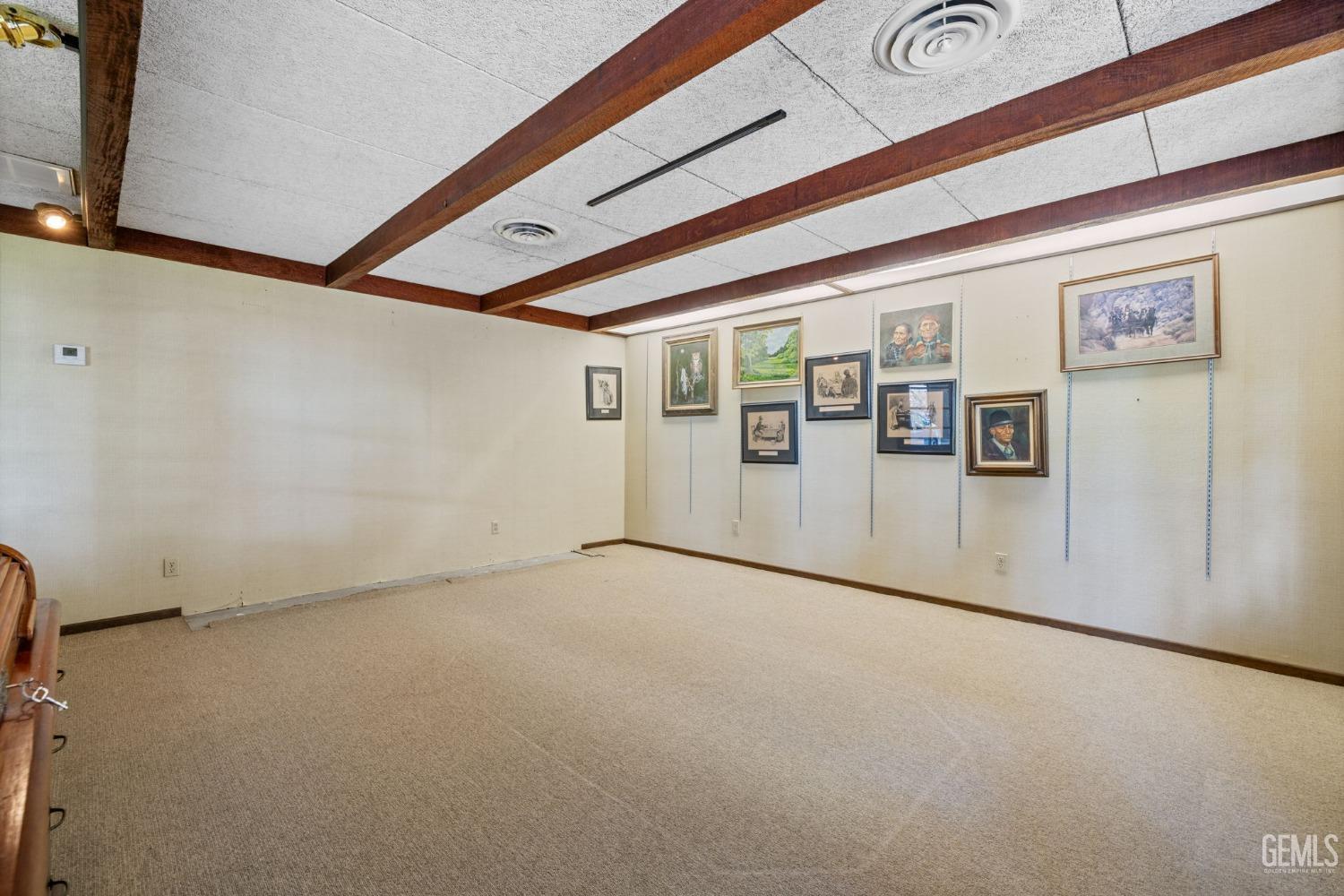 415 E Belle Terrace