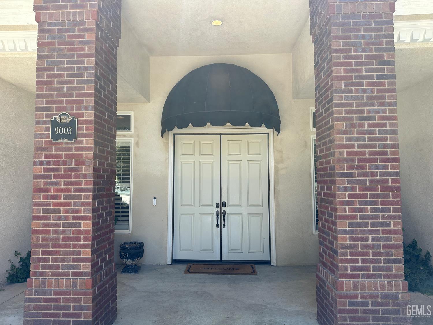 9003 Forest Oaks Court