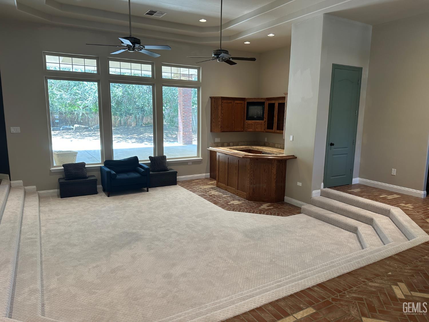 9003 Forest Oaks Court