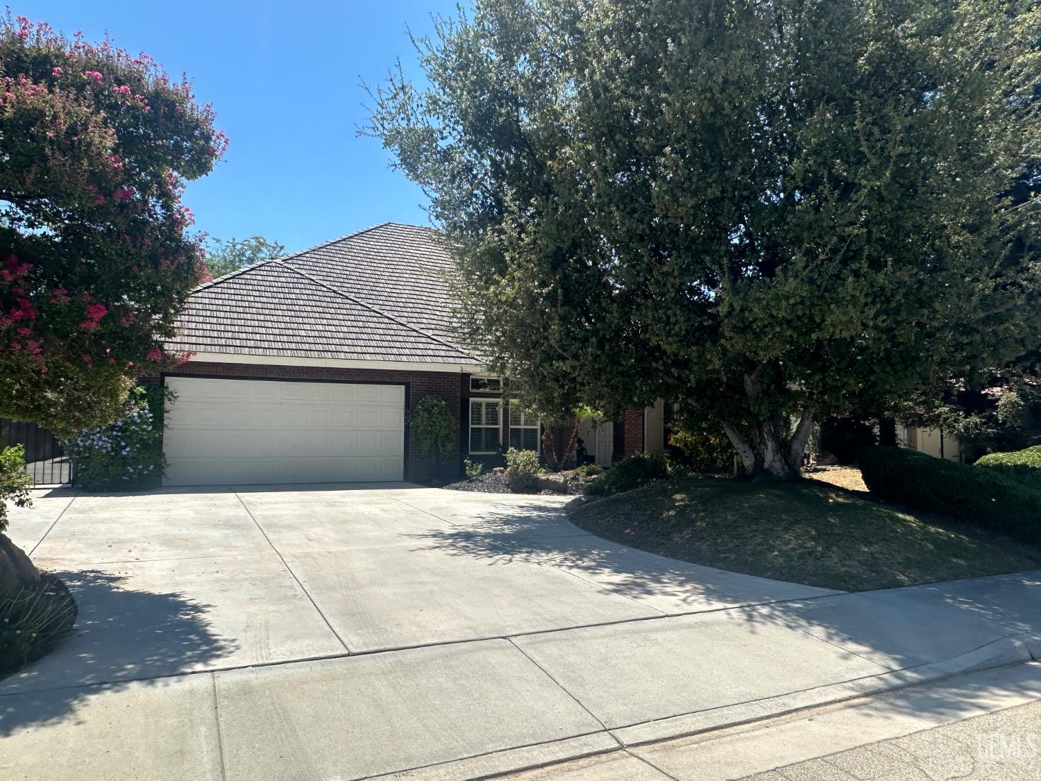 9003 Forest Oaks Court