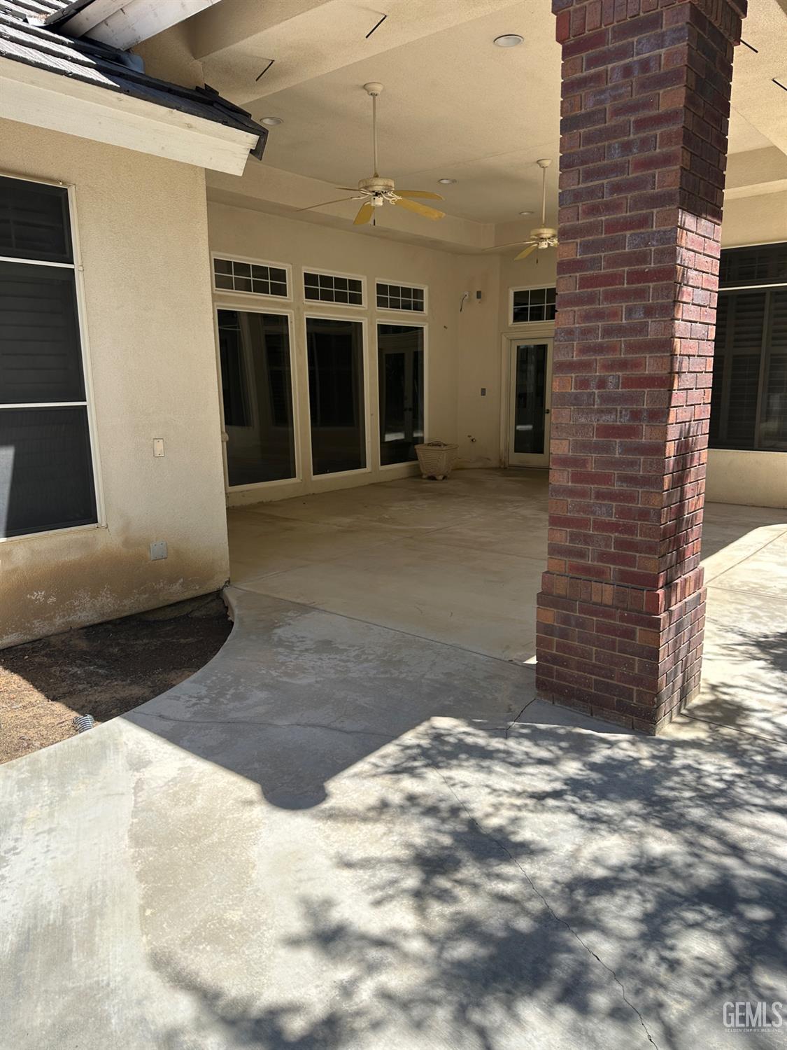 9003 Forest Oaks Court