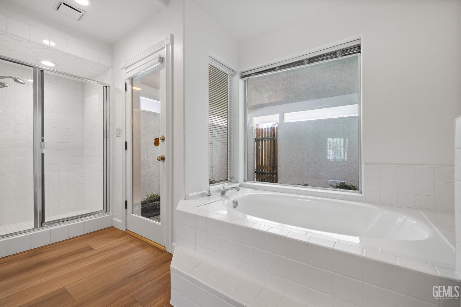 2508 Oak Crest Court