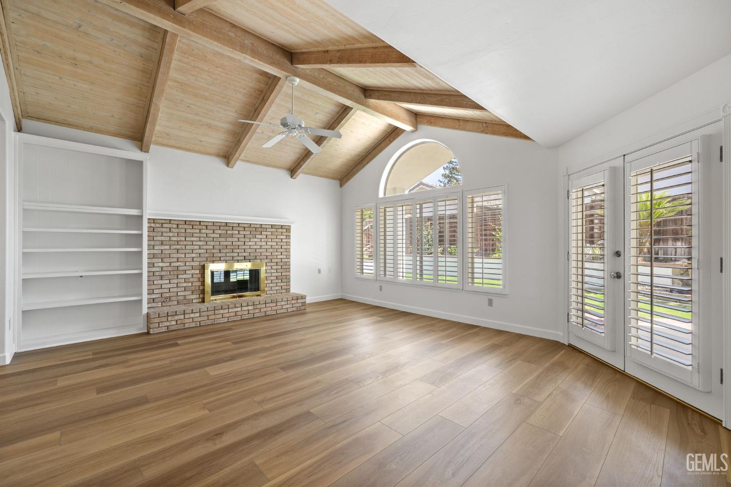 2508 Oak Crest Court