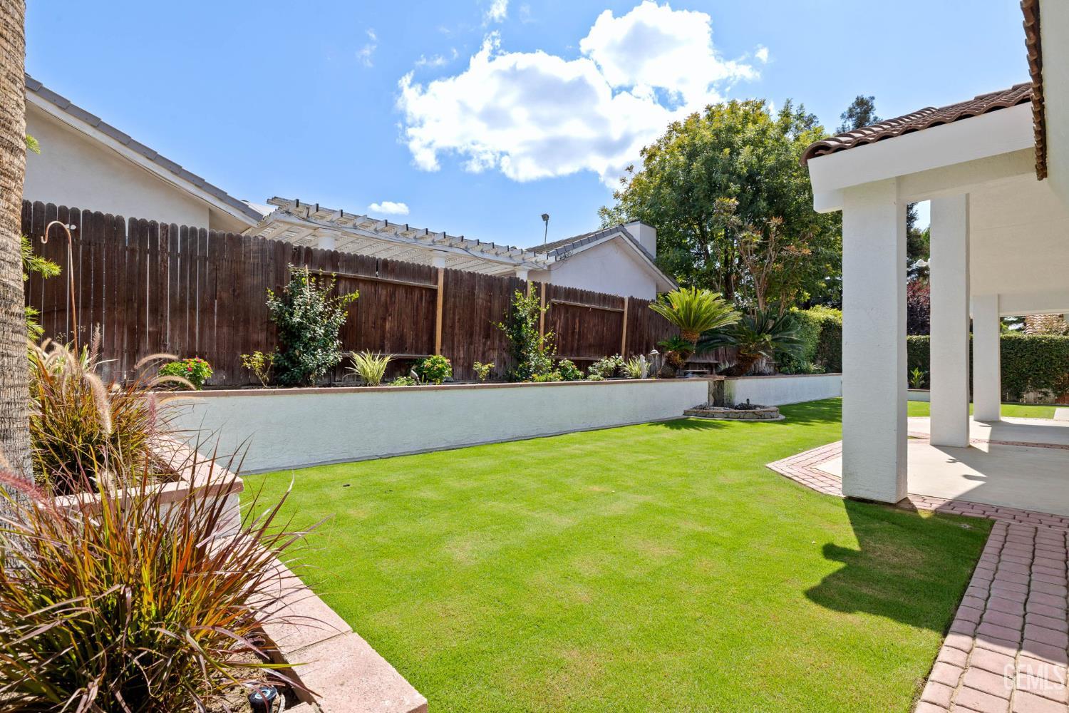 2508 Oak Crest Court