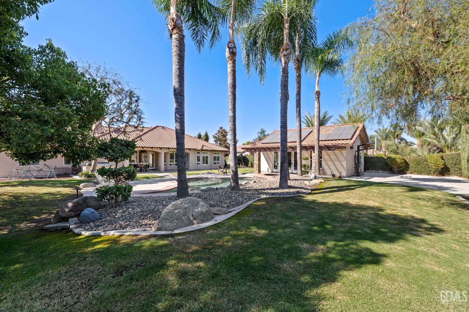 15918 Clos Du Val Avenue
