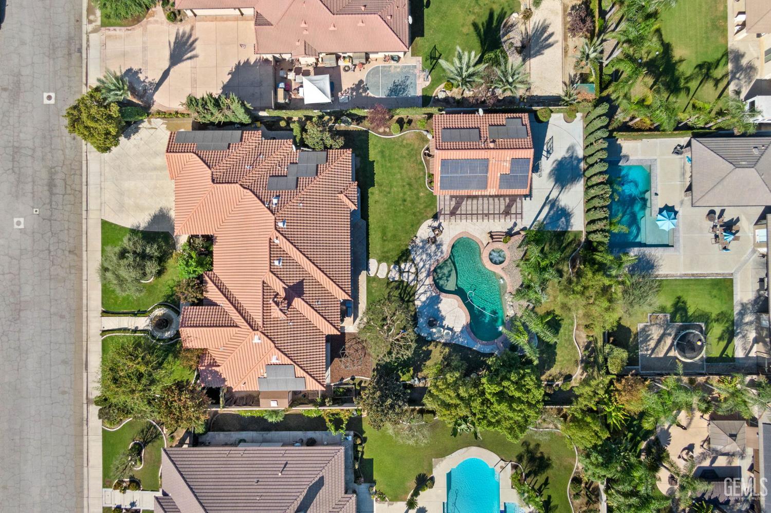 15918 Clos Du Val Avenue